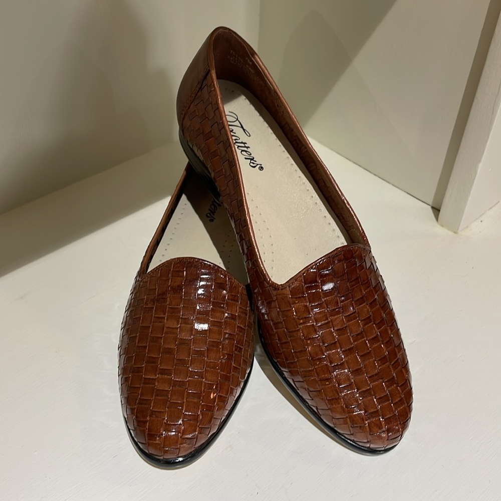 Trotters Liz Loafer
